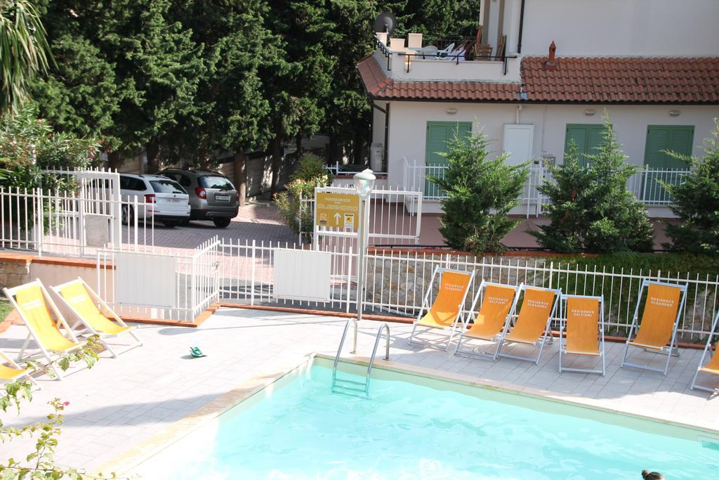 Residence Oleandro Pietra Ligure Εξωτερικό φωτογραφία