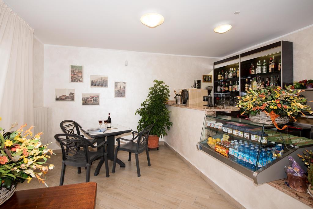 Residence Oleandro Pietra Ligure Εξωτερικό φωτογραφία